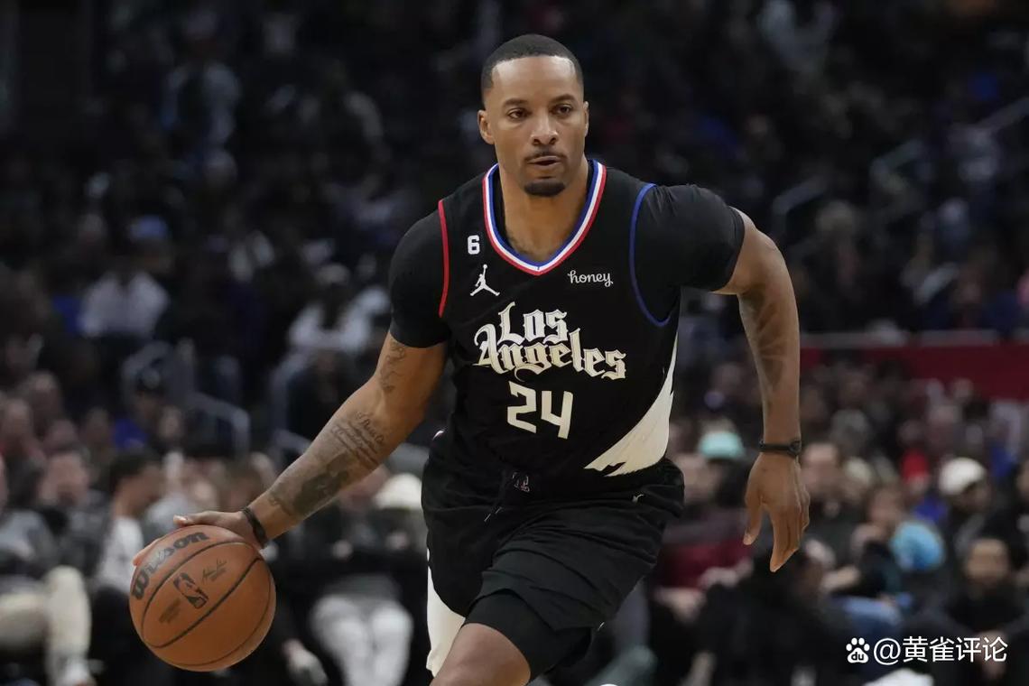 趁对手出现 趁对手出现