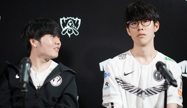 触礁的旧日 触礁的旧日