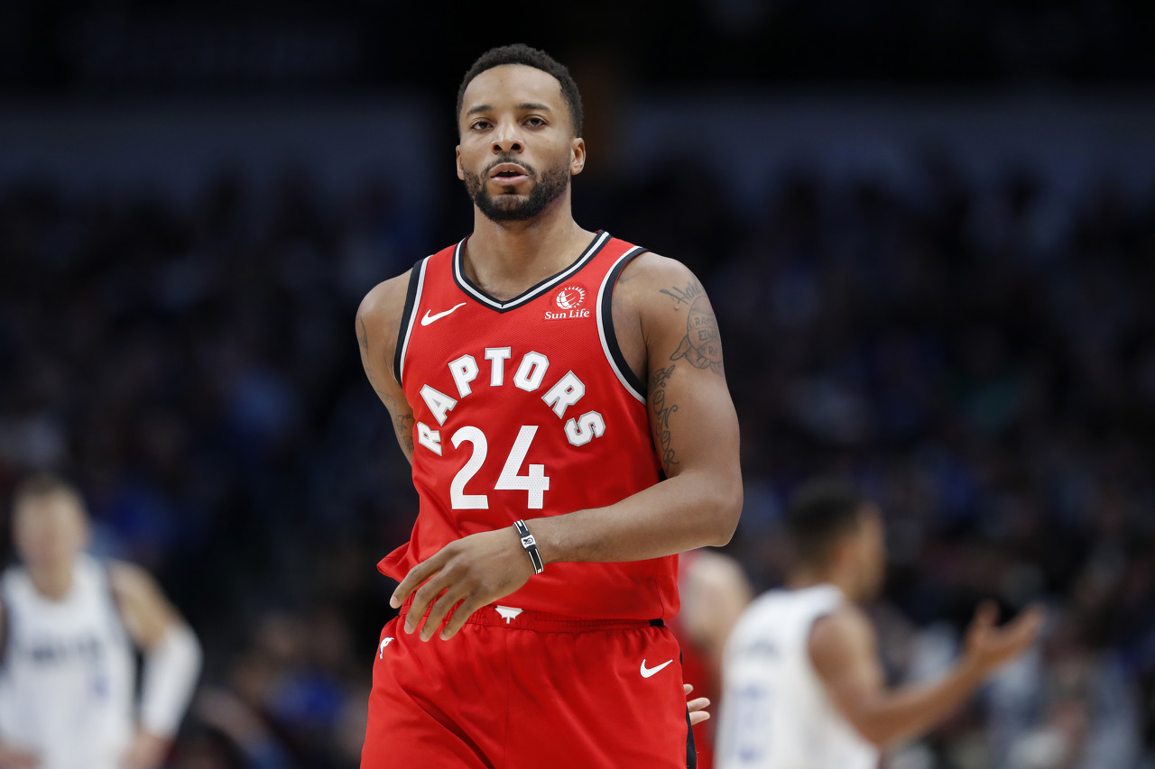 网和底线变 网和底线变