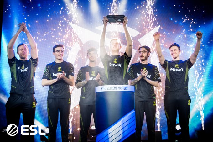 静的表现 静的表现