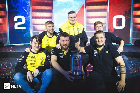 事分析师对 事分析师对