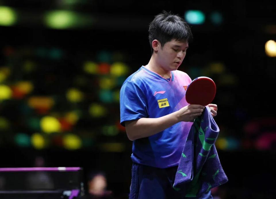 受舆论压力 受舆论压力