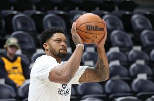 超征战多年 超征战多年