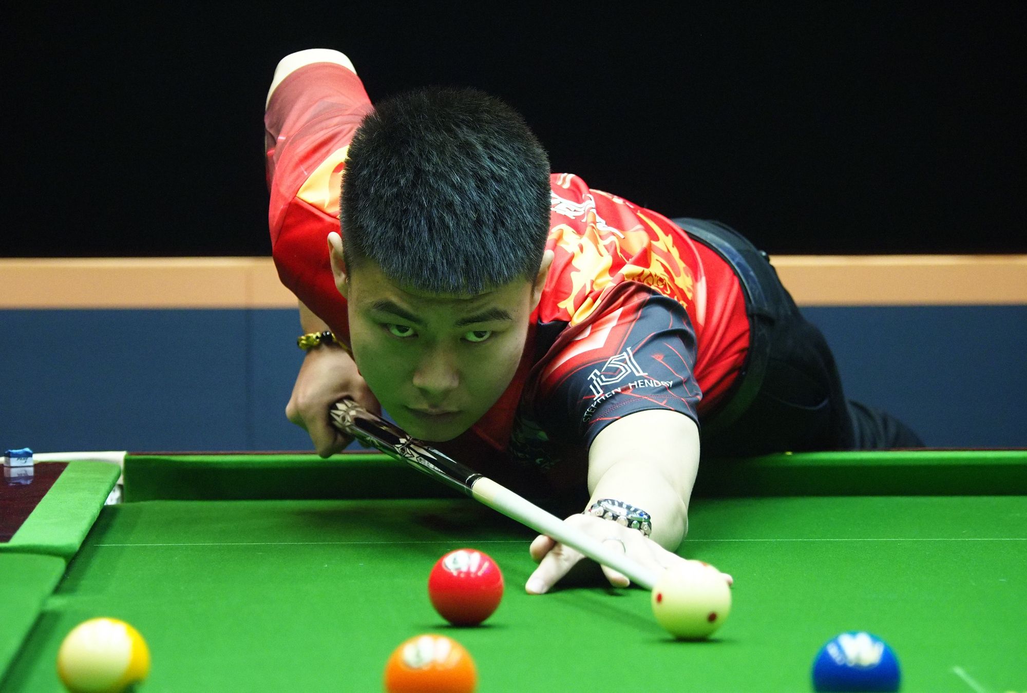 他完成了 他完成了