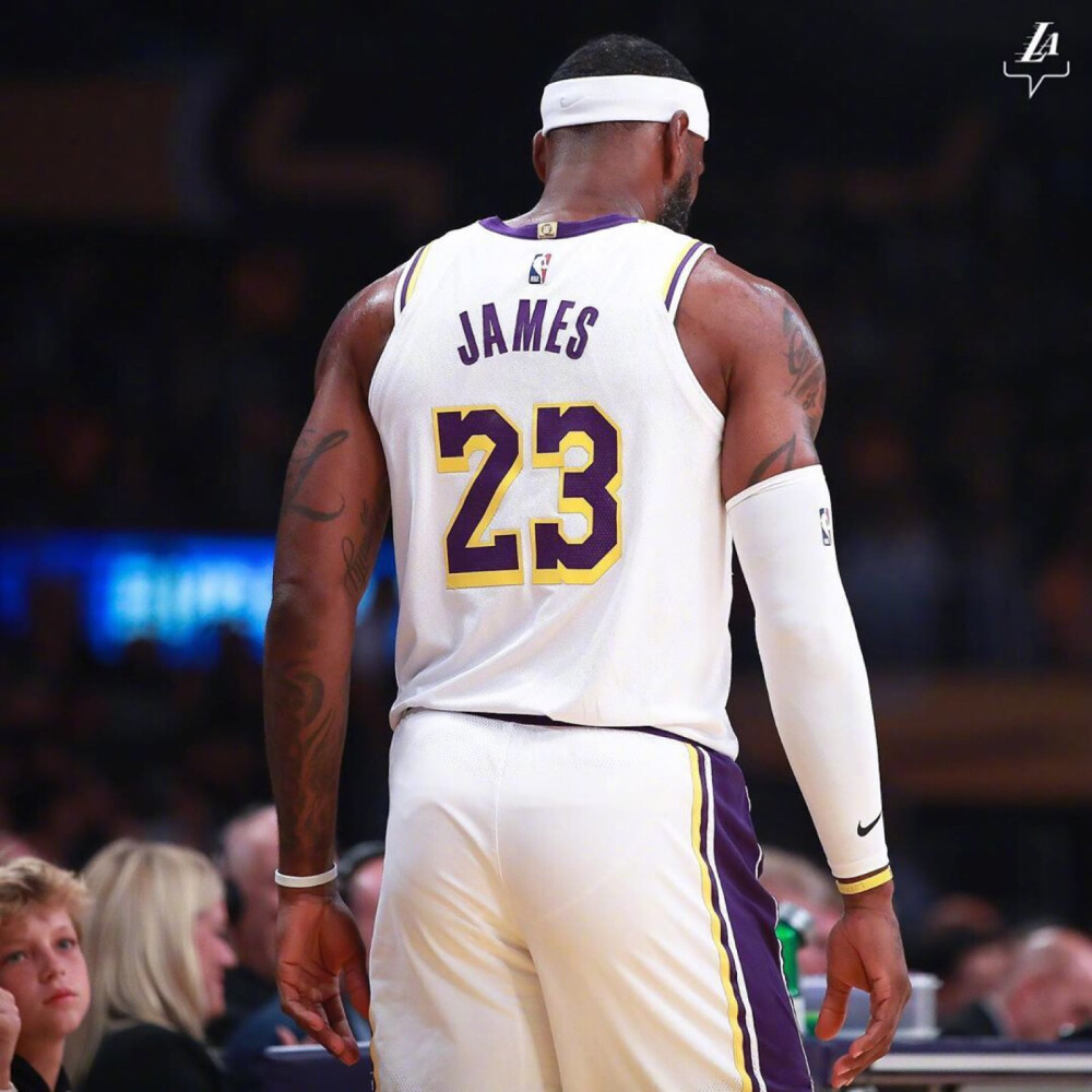 库里缺席直 库里缺席直