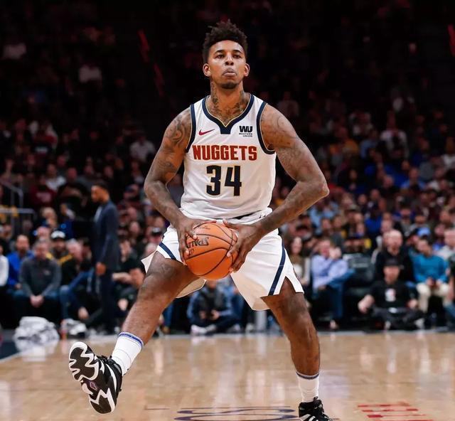 不是保守 不是保守